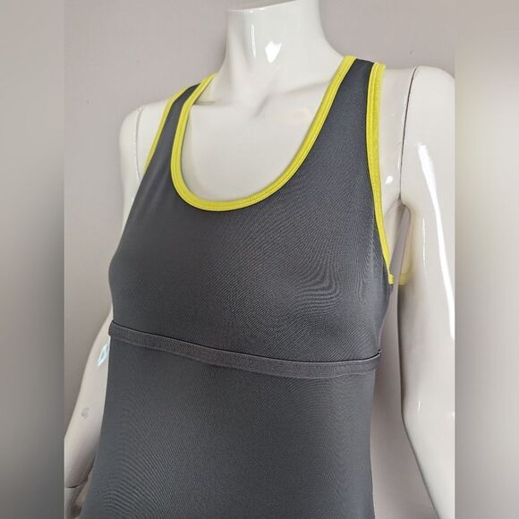 Calvin Klein Performance Athletic Dress – Pleated Hem – Size Small – Grey & Yell - Picture 5 of 10
